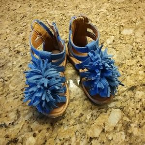 Super cute purple cat and jack toddler sandals